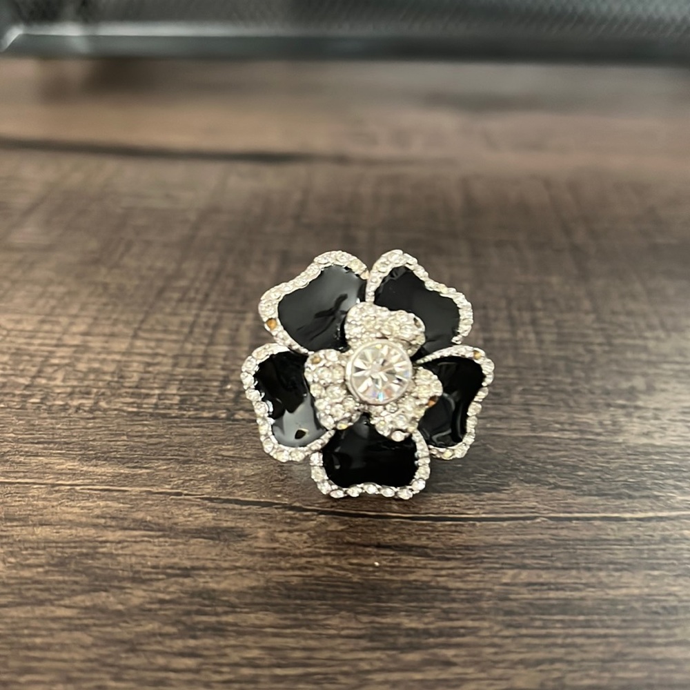 Lia Sophia flower ring